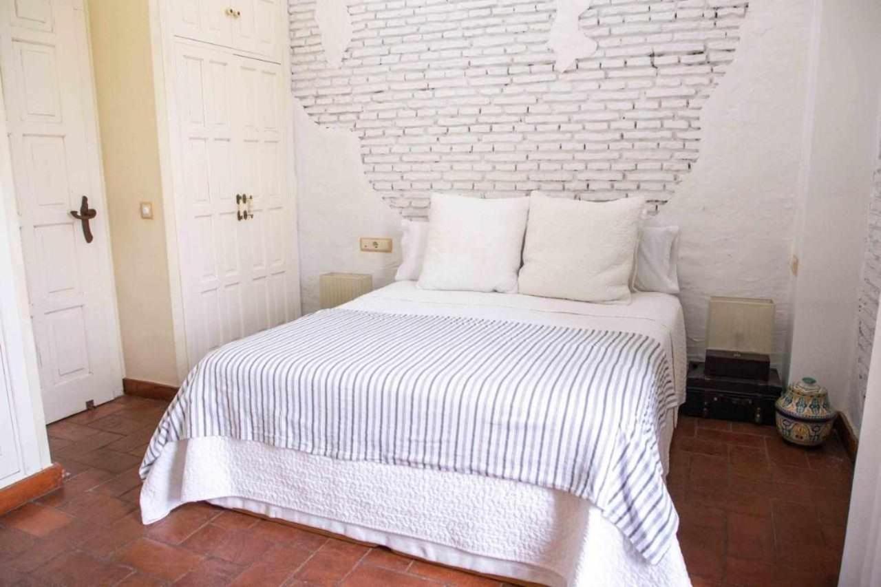 Monkeys Apartments Adriano & Terrace เซบีญา ภายนอก รูปภาพ